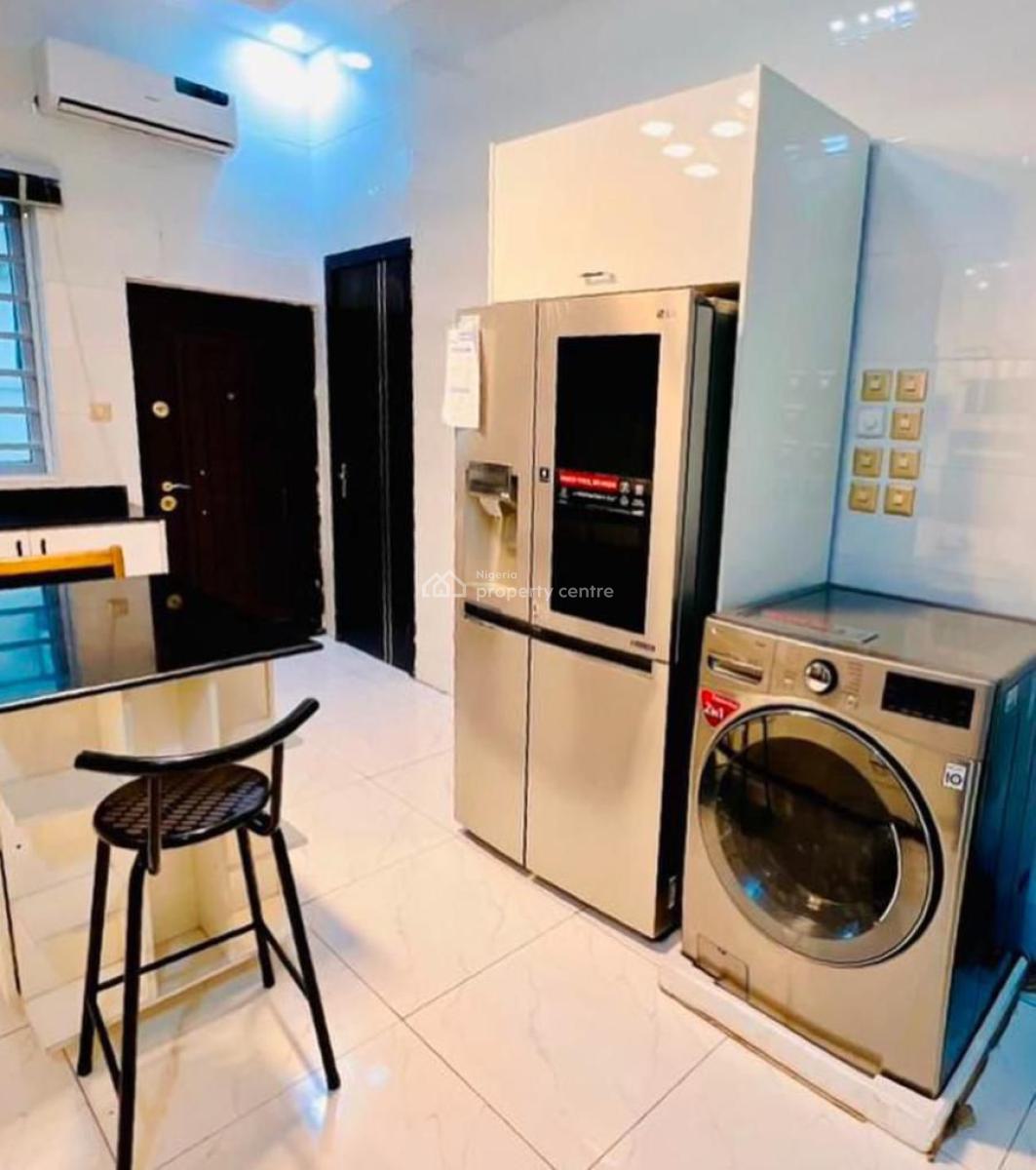 Luxury 5 Bedroom Self Compound, Lekki, Lagos, House Short Let