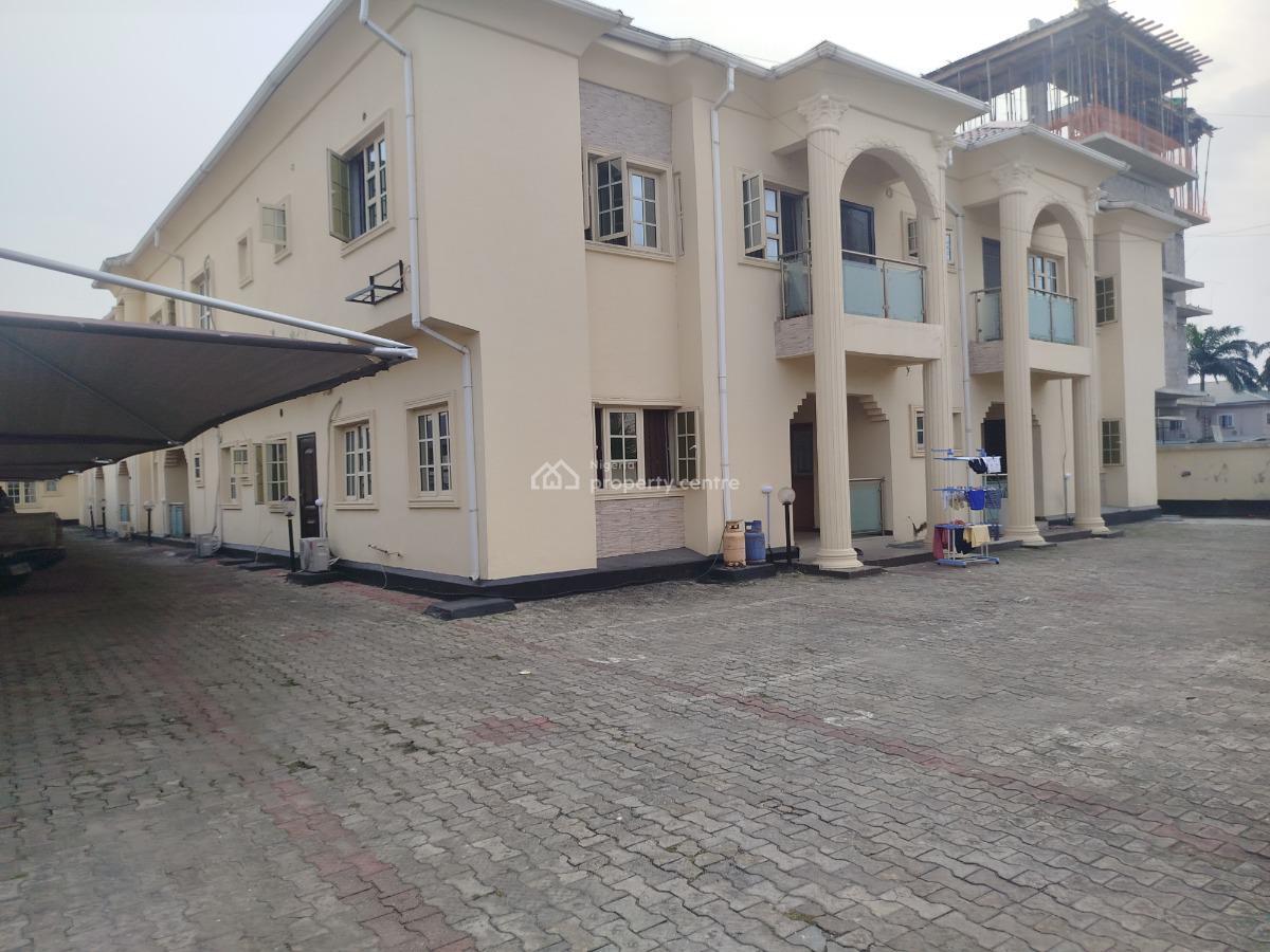 Well Maintained 5 Bedroom Terrace House, Off Durosimi Etti Road, Lekki Phase 1, Lekki, Lagos, Terraced Duplex for Rent