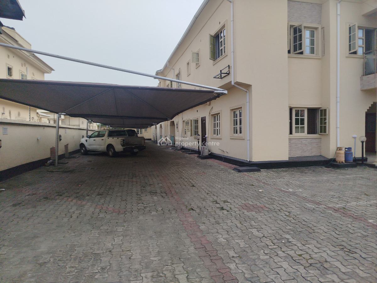 Well Maintained 5 Bedroom Terrace House, Off Durosimi Etti Road, Lekki Phase 1, Lekki, Lagos, Terraced Duplex for Rent