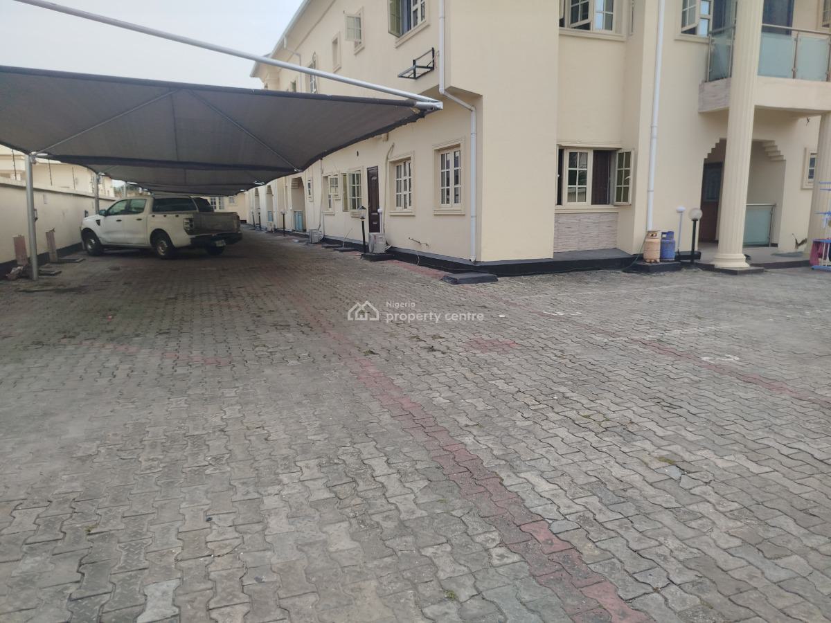 Well Maintained 5 Bedroom Terrace House, Off Durosimi Etti Road, Lekki Phase 1, Lekki, Lagos, Terraced Duplex for Rent