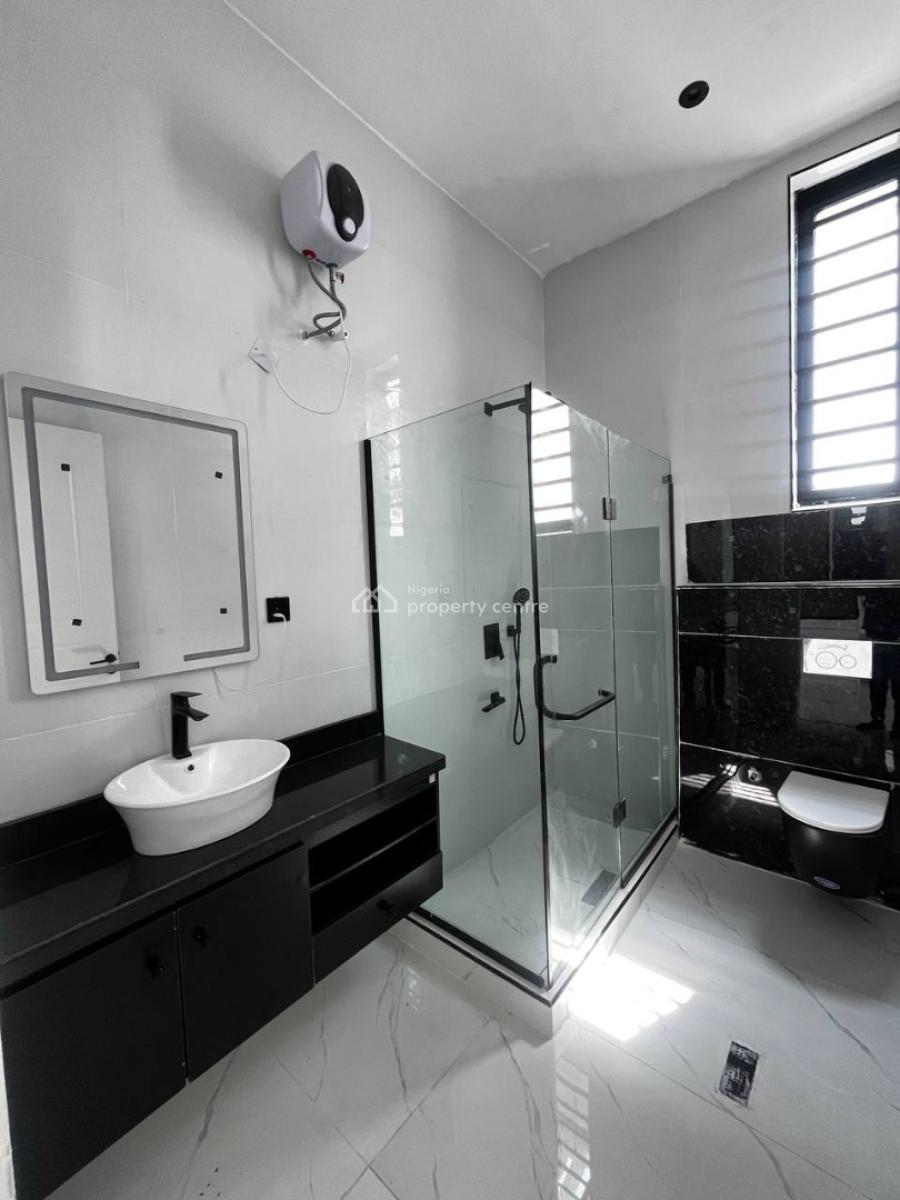 5 Bedroom Detached House with Bq, Second Toll Gate, Lekki Phase 2, Lekki, Lagos, Detached Duplex for Sale