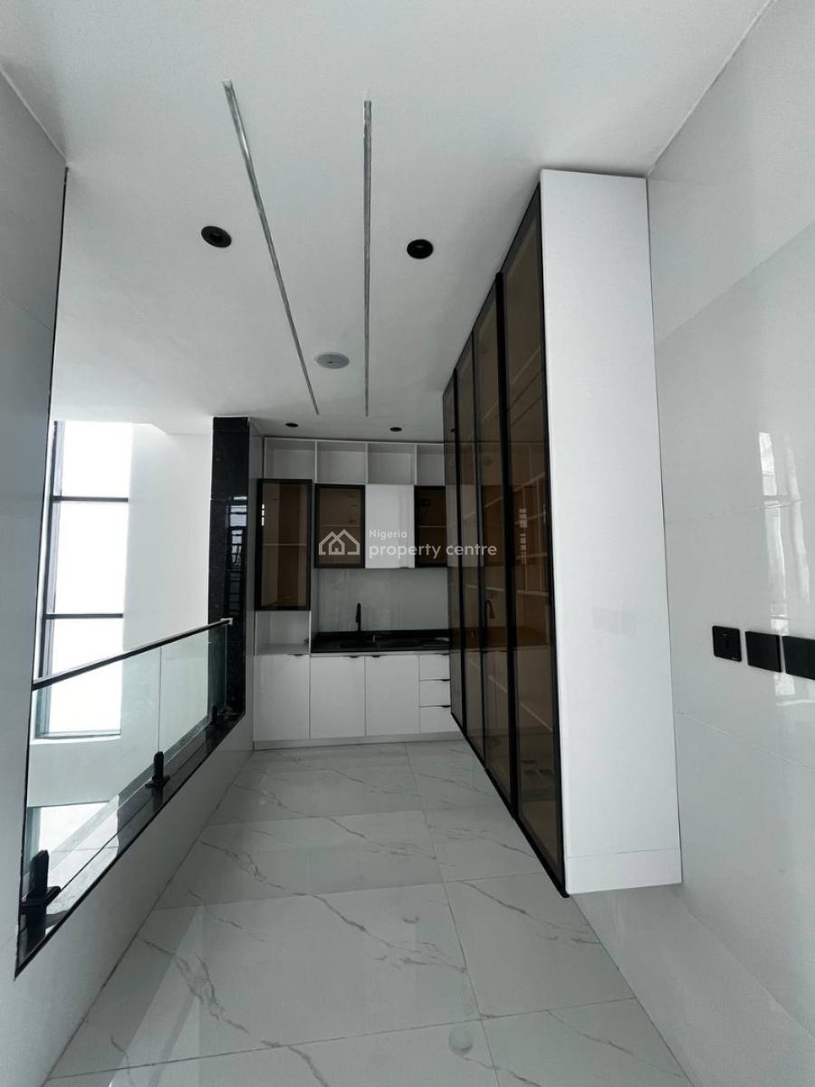 5 Bedroom Detached House with Bq, Second Toll Gate, Lekki Phase 2, Lekki, Lagos, Detached Duplex for Sale