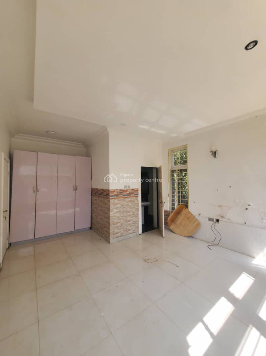 Spacious 2 Bedroom Block of Flat, American International School, Durumi, Abuja, Flat / Apartment for Rent