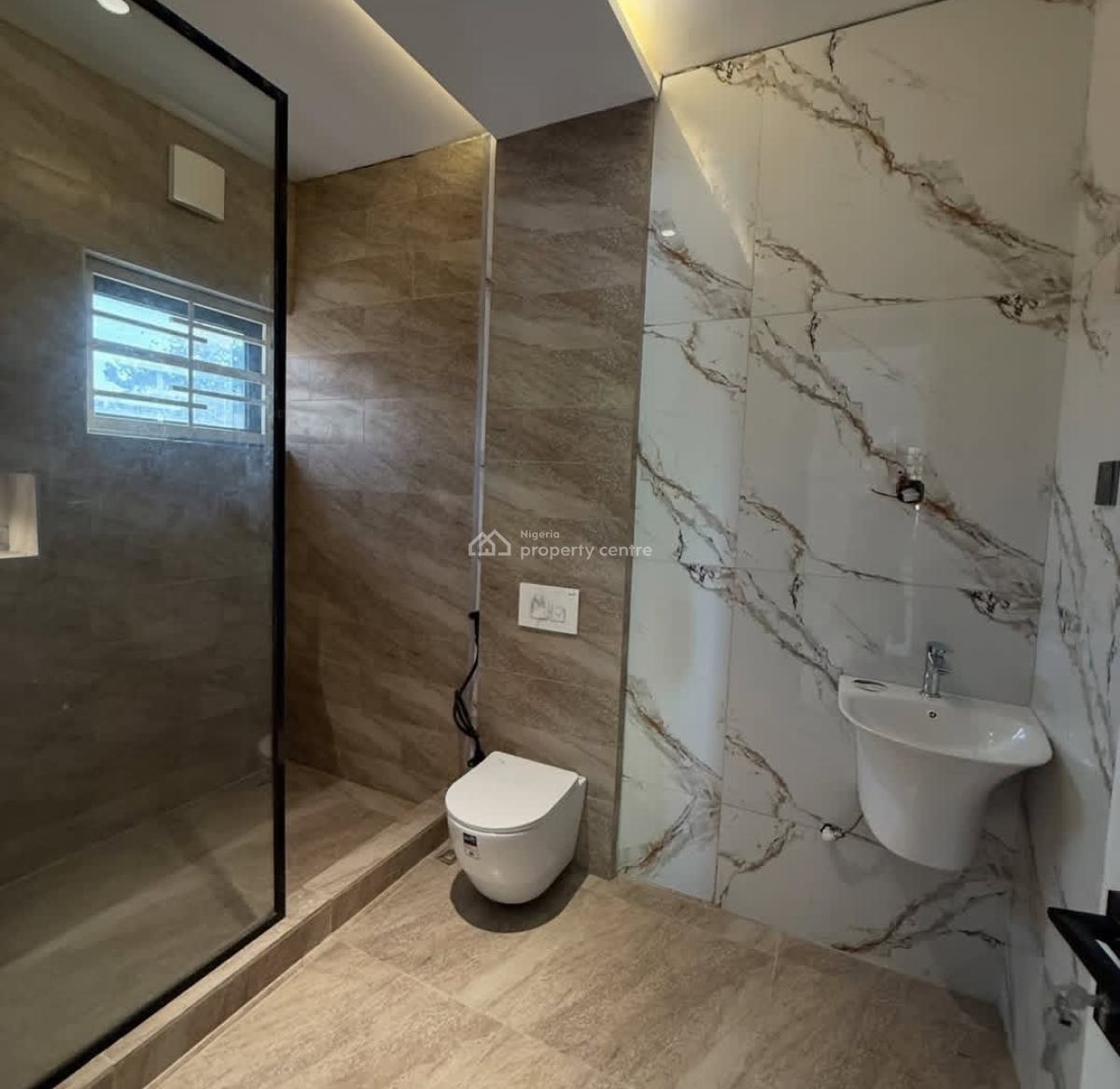 Neatly Finished 6 Bedrooms Detached Mansion with Bq + Underground Park, Asokoro District, Abuja, Detached Duplex for Sale