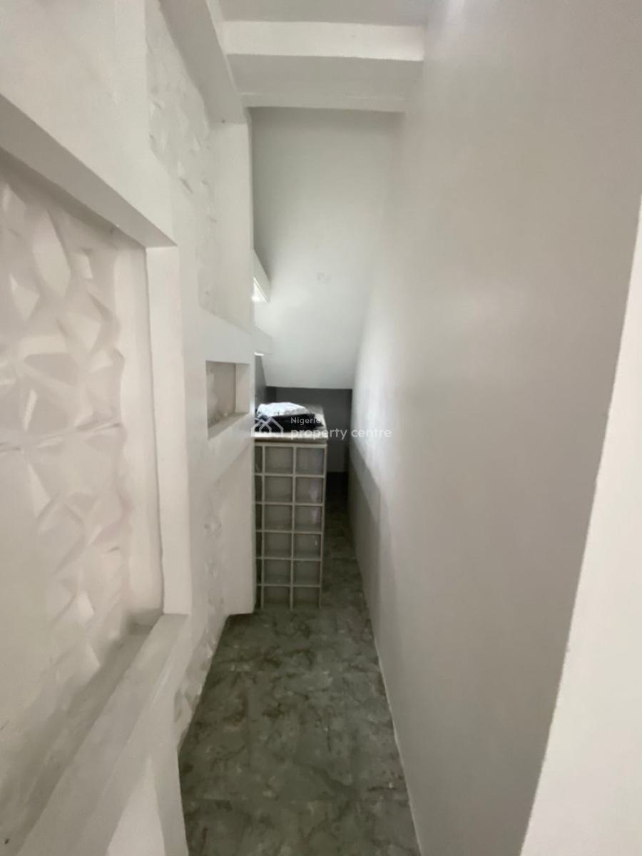 Well Spacious Studio Apartment with Kitchen, Osapa London, Lekki, Lagos, Self Contain (single Rooms) for Rent