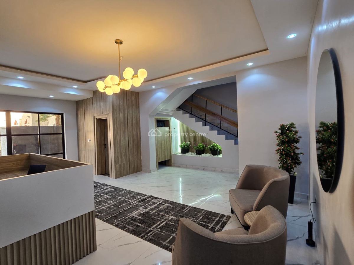 Luxury 2 Bedroom Apartment with Gym, Utako, Abuja, Flat / Apartment Short Let