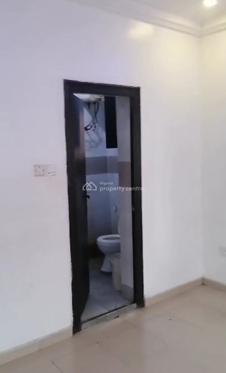 Decent 3 Bedroom Flat Ground Floor, Waterfront Estate, Magodo, Lagos, House for Rent