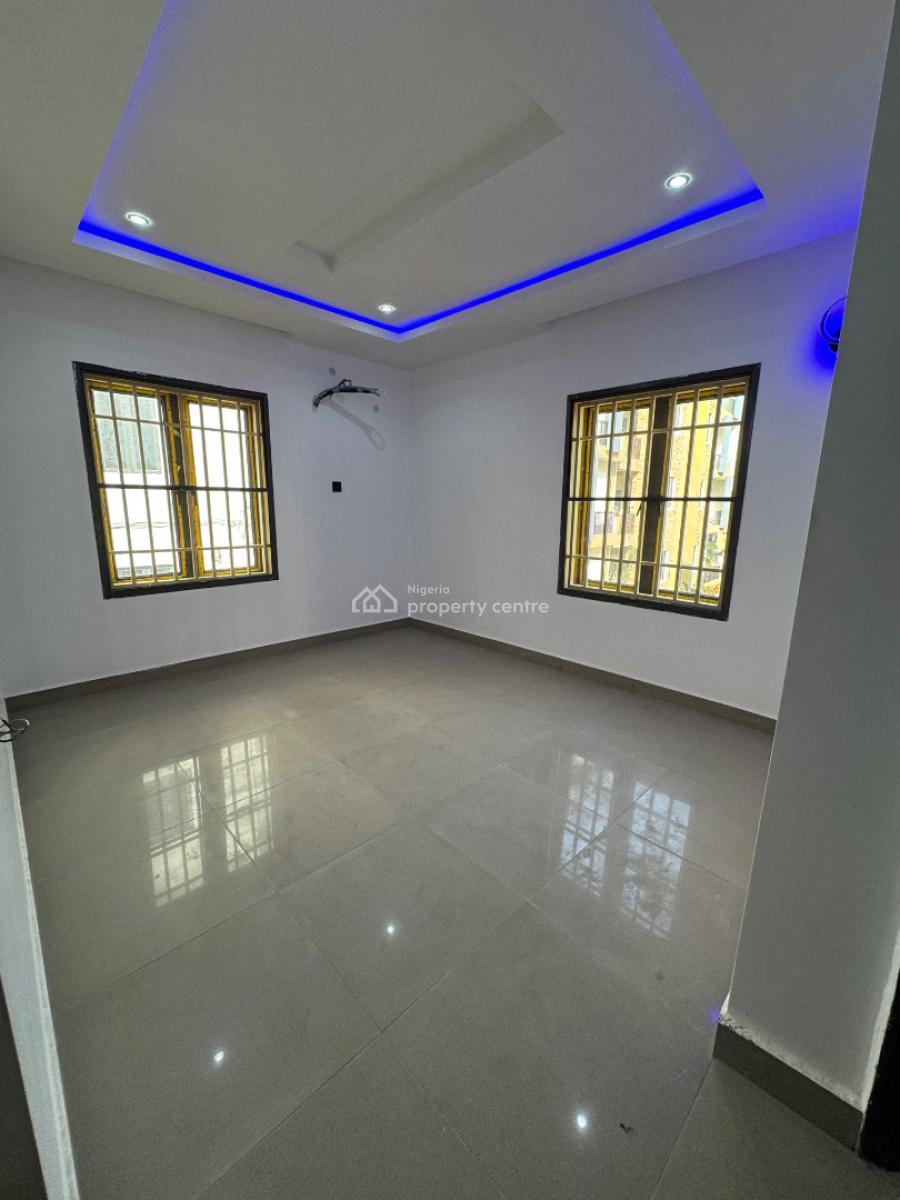 Newly Built and Well Spacious 3 Bedrooms Flats with Bq, Gilmore, Jahi, Abuja, Flat / Apartment for Rent