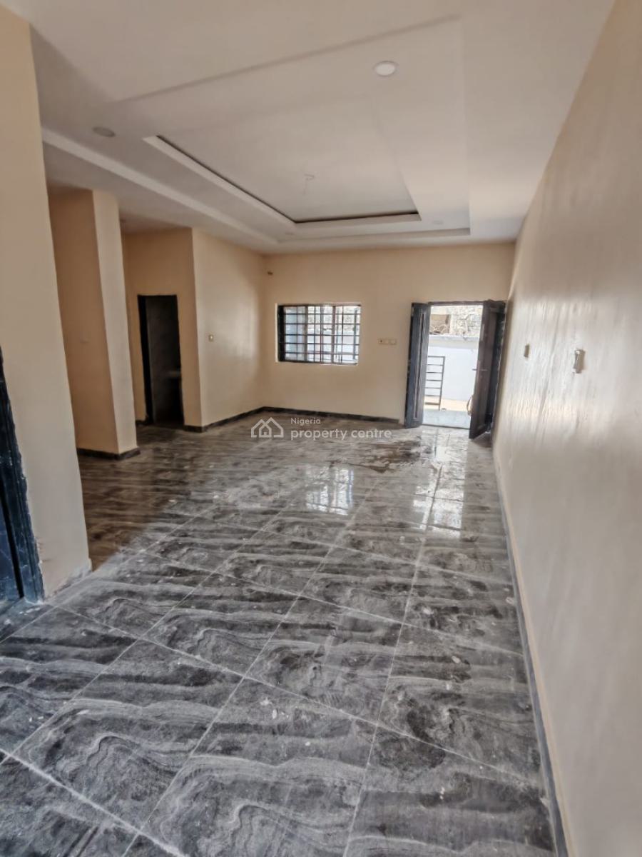 Newly and Spacious 2 Bedroom Apartment, Mabushi, Abuja, Flat / Apartment for Rent