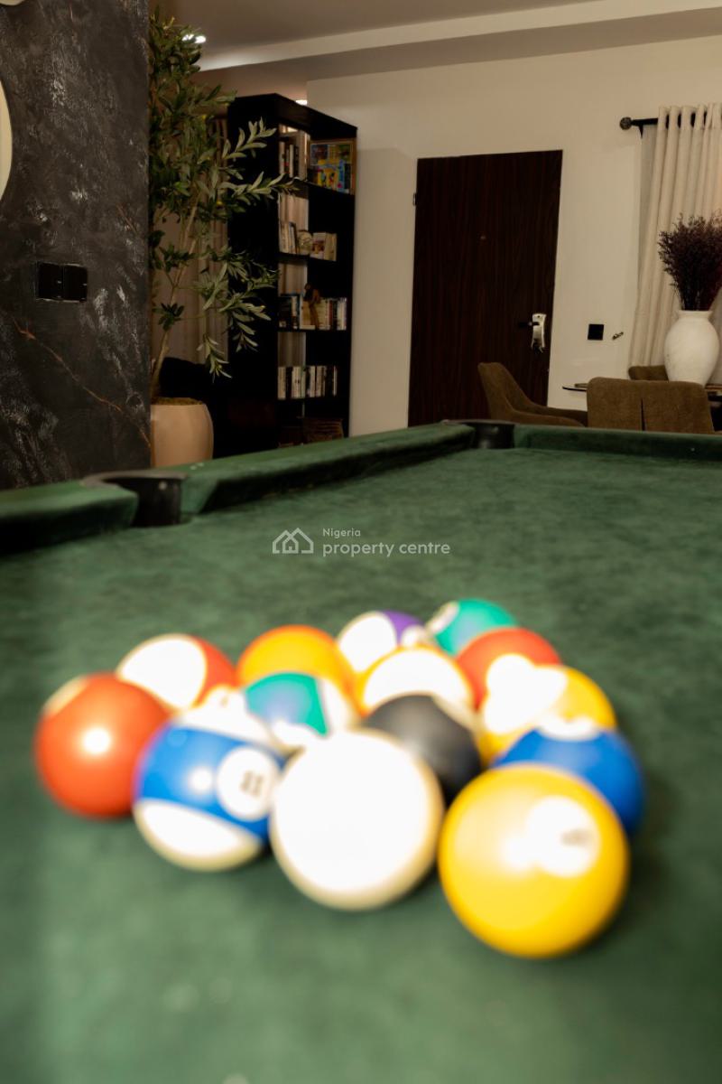 Luxury 2 Bedroom Service Apartment, Westron Close, Lekki Phase 1, Lekki, Lagos, Flat / Apartment Short Let