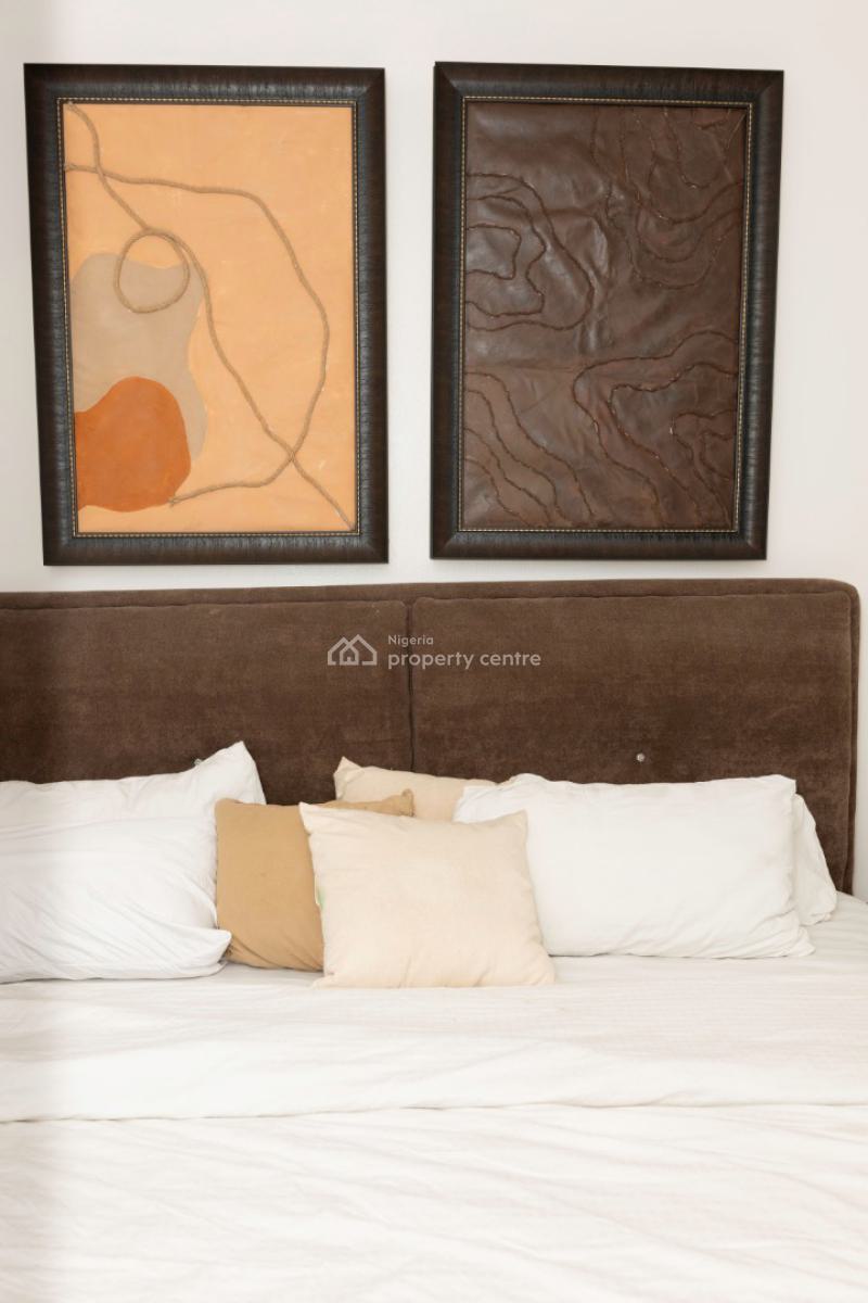 Luxury 2 Bedroom Service Apartment, Westron Close, Lekki Phase 1, Lekki, Lagos, Flat / Apartment Short Let