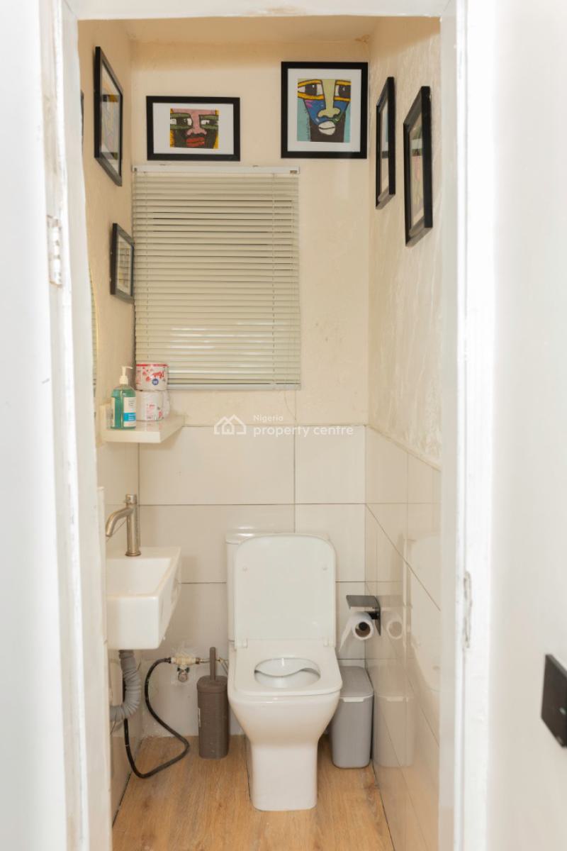 Luxury 2 Bedroom Service Apartment, Westron Close, Lekki Phase 1, Lekki, Lagos, Flat / Apartment Short Let