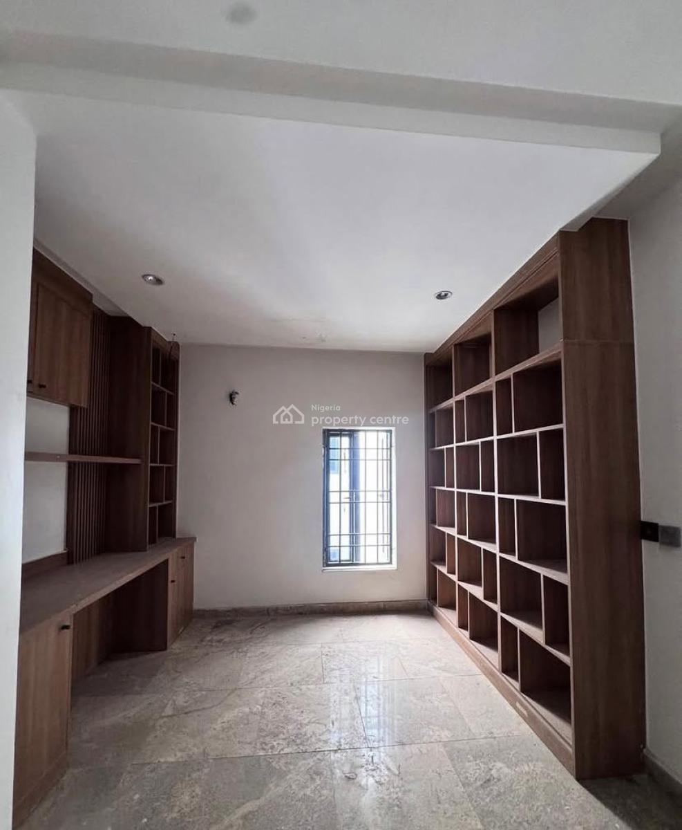 6 Bedroom Semi Detached Duplex with Bq, Durumi, Abuja, Semi-detached Duplex for Sale