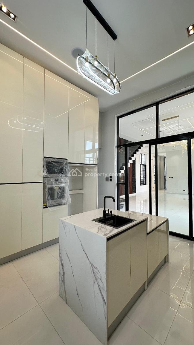 a Splendid and Extreme  Spacious 5 Bedroom Fully Detached  Duplex + Bq, Chevron Toll Gate, Chevron Drive , Chevron, Lekki, Lagos, Detached Duplex for Sale