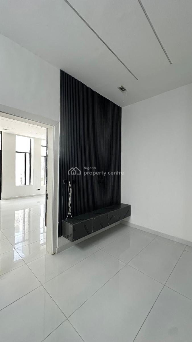 a Splendid and Extreme  Spacious 5 Bedroom Fully Detached  Duplex + Bq, Chevron Toll Gate, Chevron Drive , Chevron, Lekki, Lagos, Detached Duplex for Sale