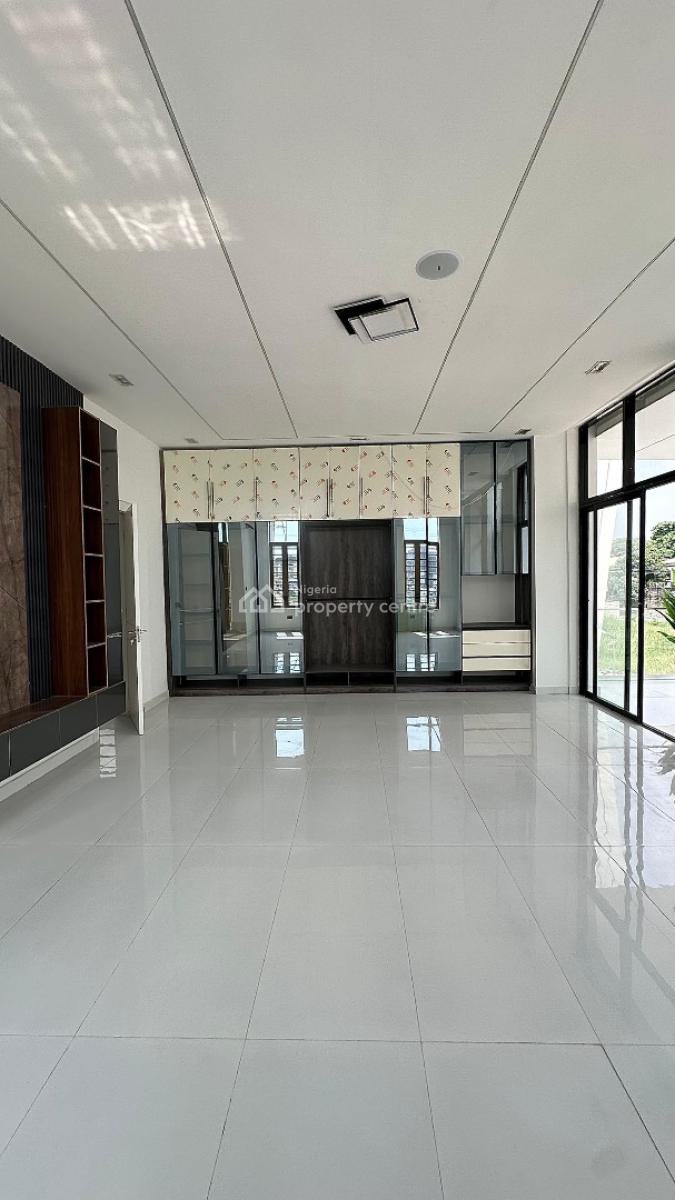 a Splendid and Extreme  Spacious 5 Bedroom Fully Detached  Duplex + Bq, Chevron Toll Gate, Chevron Drive , Chevron, Lekki, Lagos, Detached Duplex for Sale