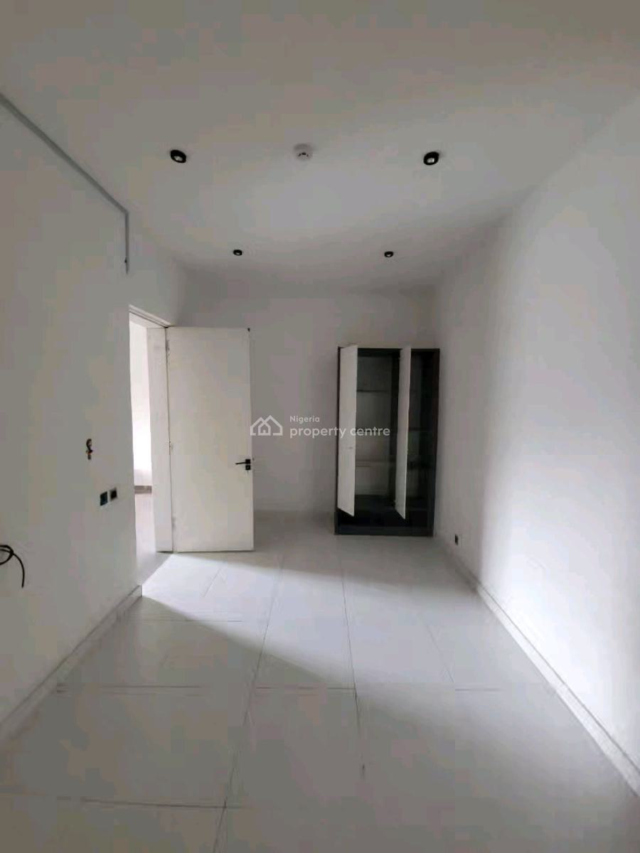 Well Maintained Fully Serviced 4 Bedroom Maisonette with Bq, Lekki Phase 1, Lekki, Lagos, House for Rent