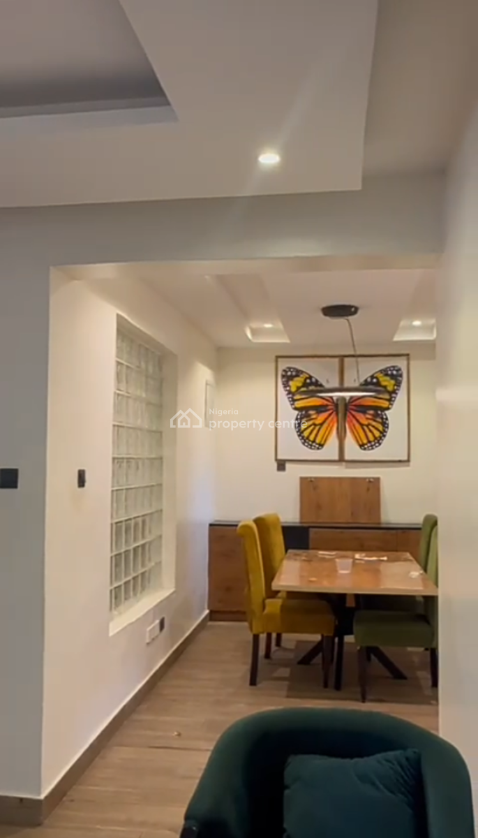 Spacious 3 Bedroom Flat + 1bq, Lekki Phase 1, Lekki, Lagos, Flat / Apartment for Rent