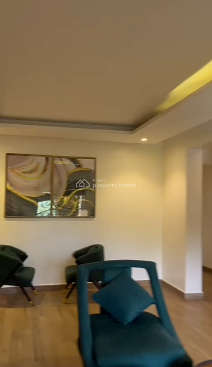 Spacious 3 Bedroom Flat + 1bq, Lekki Phase 1, Lekki, Lagos, Flat / Apartment for Rent