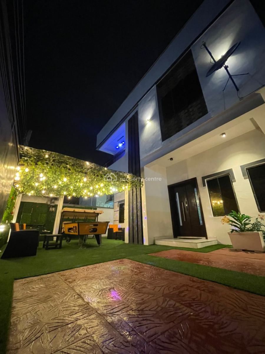 Luxury 4 Bedroom Duplex (self Compound) with Snooker Board and Ps5*, Salem, Ikate, Lekki, Lagos, House Short Let
