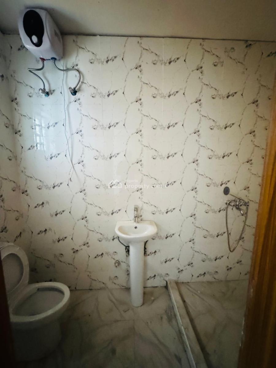 Fantastic 4 Bedroom Terraced Duplex with Bq, Gra, Ogudu, Lagos, Terraced Duplex for Sale