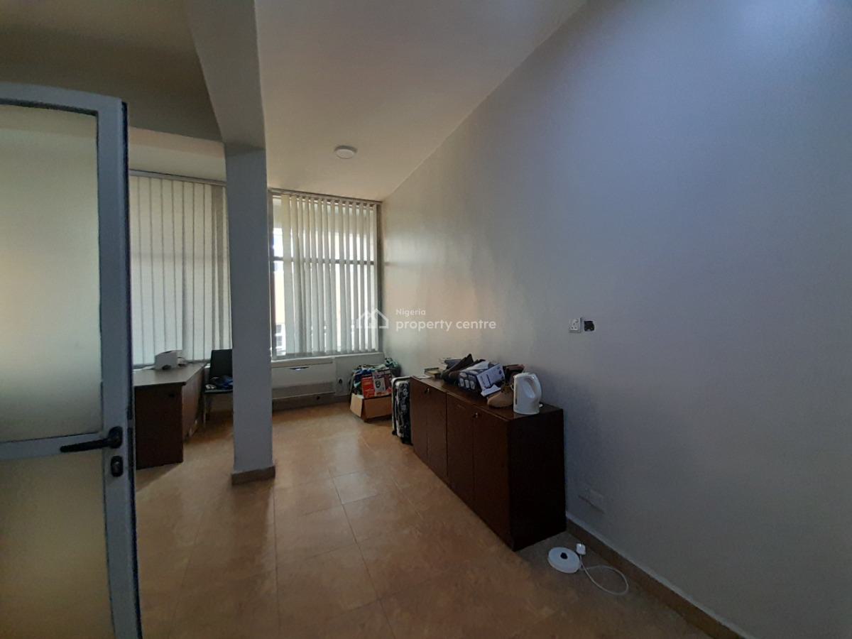 Spacious 110sqm Open-plan Office, Central Business District, Abuja, Office Space for Rent