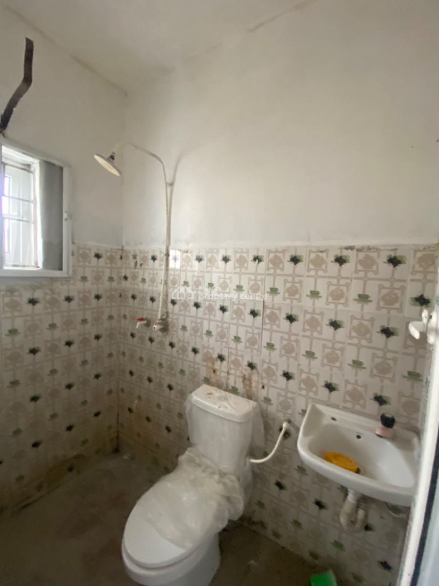 Very Sweet and Lovable Very Sharp 2 Bedroom Just Out Inside Estate, Alashela Royal Estate, Ogombo, Ajah, Lagos, Flat / Apartment for Rent