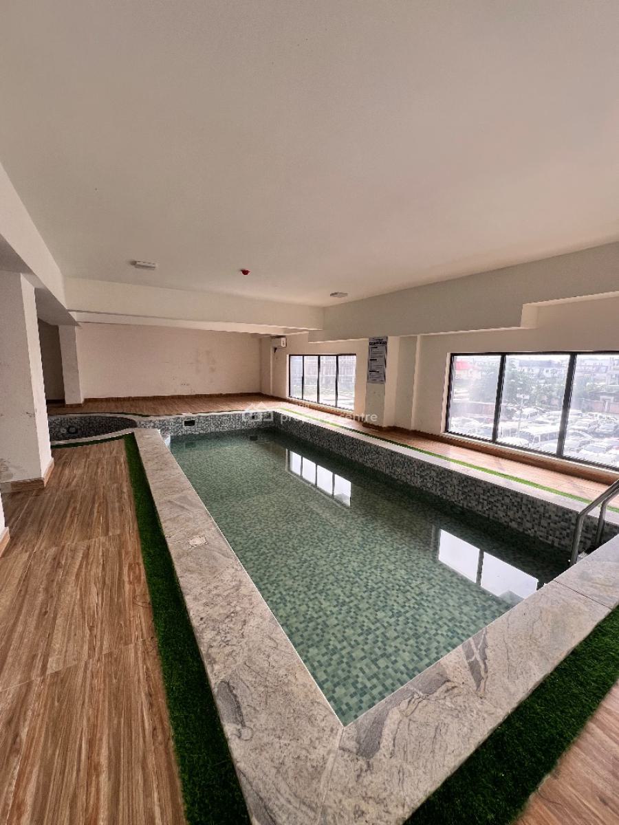 Luxurious Massive 3 Bedroom Apartment with Bq + Spool & Gym, Lekki Phase 1, Lekki, Lagos, Flat / Apartment for Sale