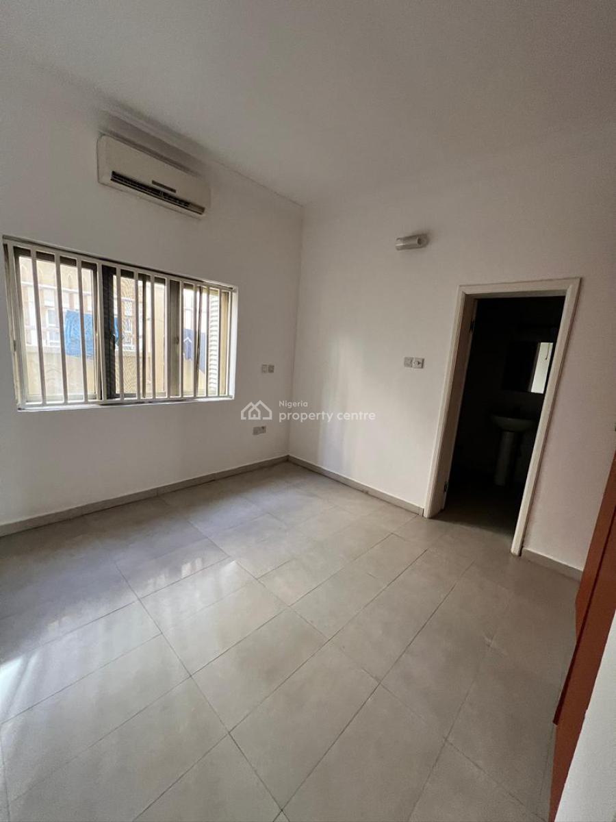 3 Bedroom Flat, Lekki Phase 1, Lekki, Lagos, Flat / Apartment for Rent