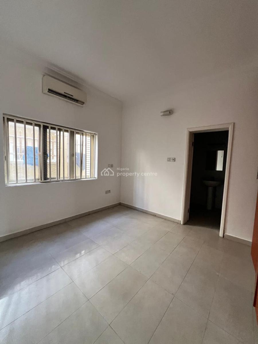 3 Bedroom Flat, Lekki Phase 1, Lekki, Lagos, Flat / Apartment for Rent
