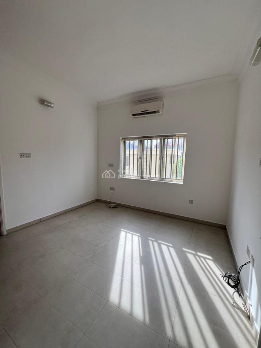 3 Bedroom Flat, Lekki Phase 1, Lekki, Lagos, Flat / Apartment for Rent