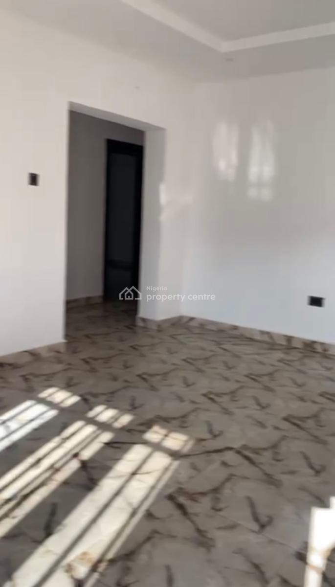 Sharp 3 Bedroom Available, Akins Estate, Ajah, Lagos, Flat / Apartment for Rent