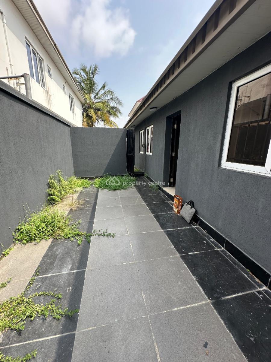 Very Spacious 5 Bedroom Semi Detached Duplex, Vgc, Lekki, Lagos, Semi-detached Duplex for Sale