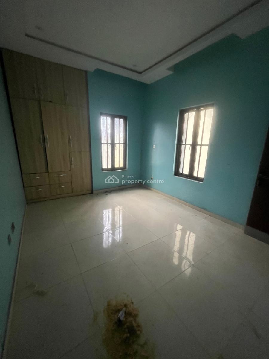 Very Spacious Luxury 2 Bedroom Flat Upstairs, Mobil Road, Ilaje, Ajah, Lagos, House for Rent