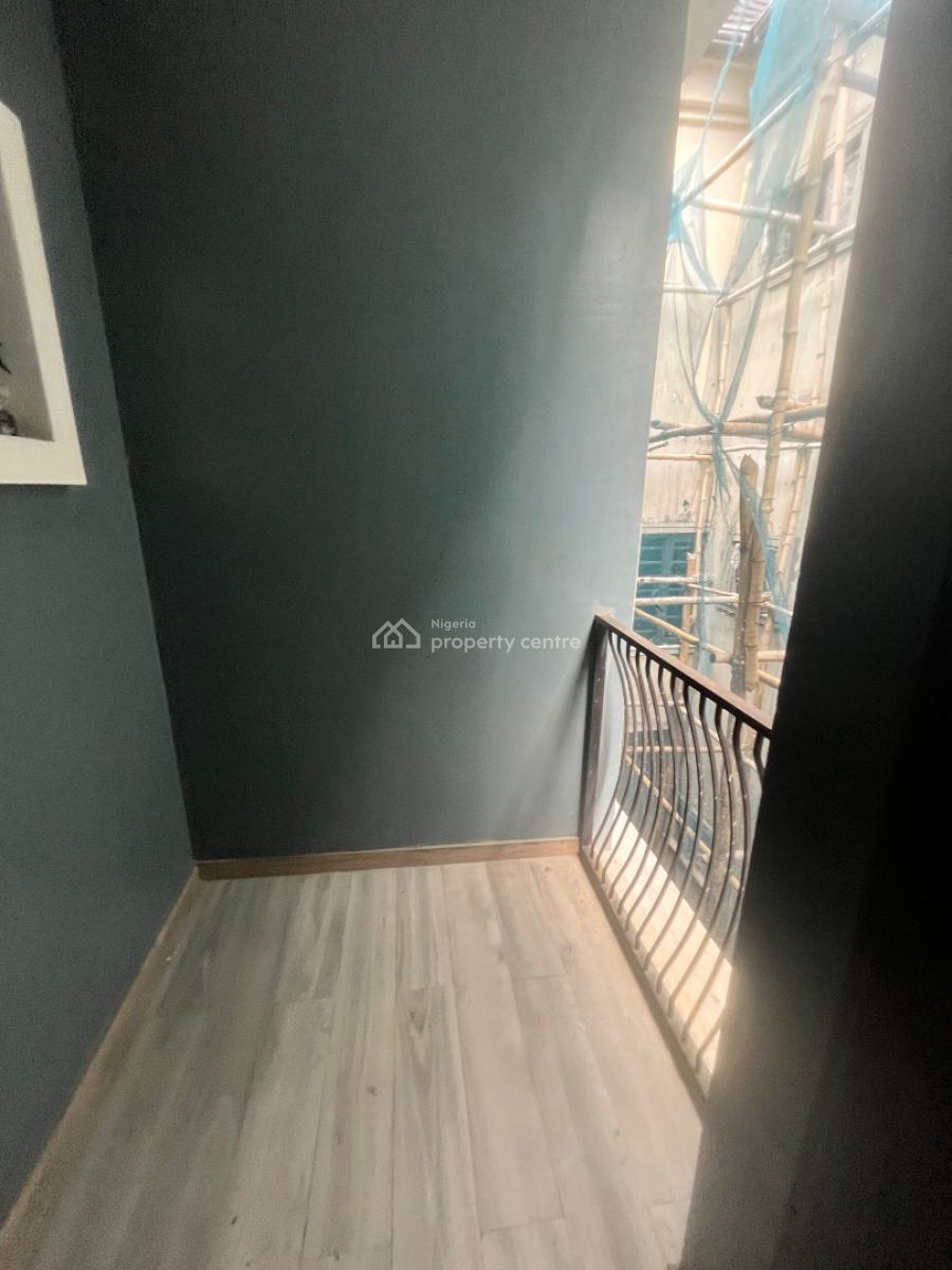 Very Spacious Luxury 2 Bedroom Flat Upstairs, Mobil Road, Ilaje, Ajah, Lagos, House for Rent