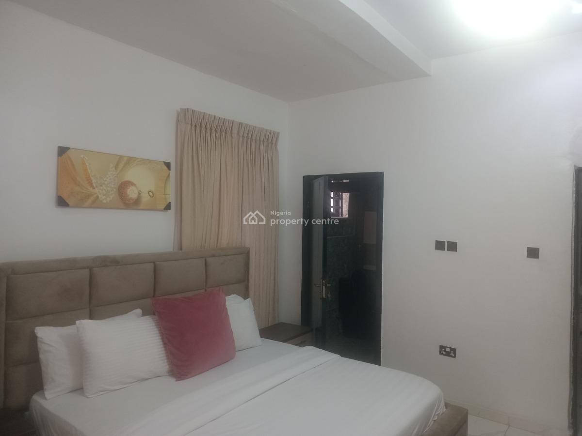 2 Bedrooms Apartment, Behind Freedom Way, Ikate, Lekki, Lagos, Flat / Apartment for Rent