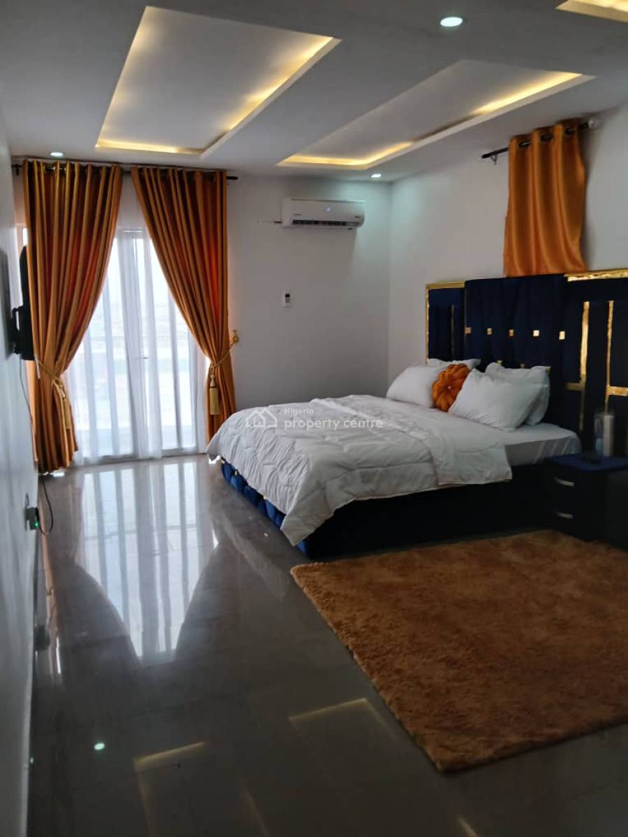 Sea-view 3 Bedrooms Premium Apartment, Hon. E Adedeji Close, Lekki Phase 1, Lekki, Lagos, Flat / Apartment Short Let