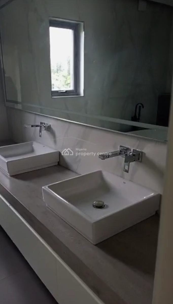 Contemporary 3 Bedrooms Apartment with Boyz Quarter+pool, Old Ikoyi, Ikoyi, Lagos, Flat / Apartment for Sale