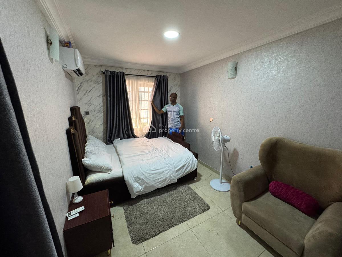 Unfurnished/furnished Clean 3 Bedroom Terrace Duplex, Ikate, Lekki, Lagos, Terraced Duplex for Rent