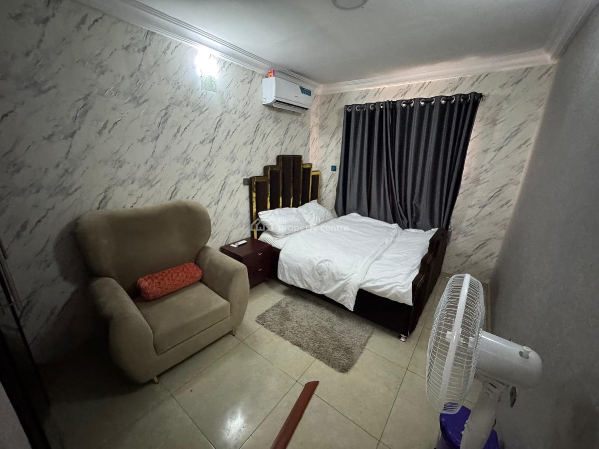 Unfurnished/furnished Clean 3 Bedroom Terrace Duplex, Ikate, Lekki, Lagos, Terraced Duplex for Rent