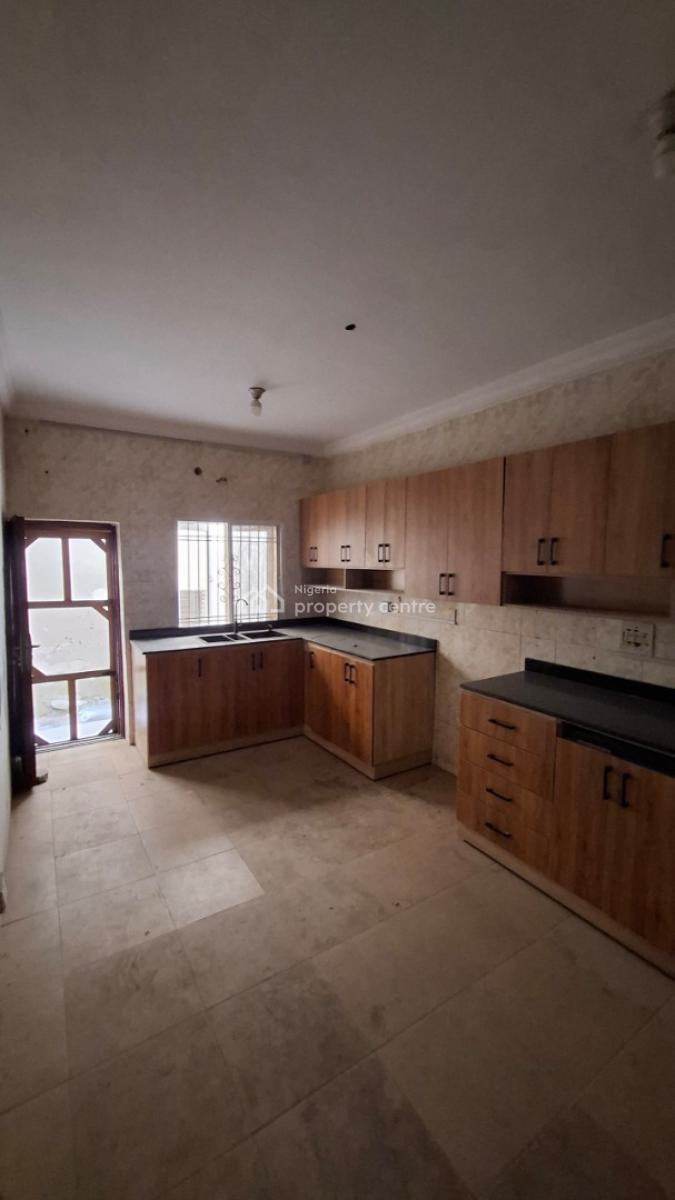 Standard 3 Bedroom Terrace Duplex, with Pool, Lekki Phase 1, Lekki, Lagos, Terraced Duplex for Rent