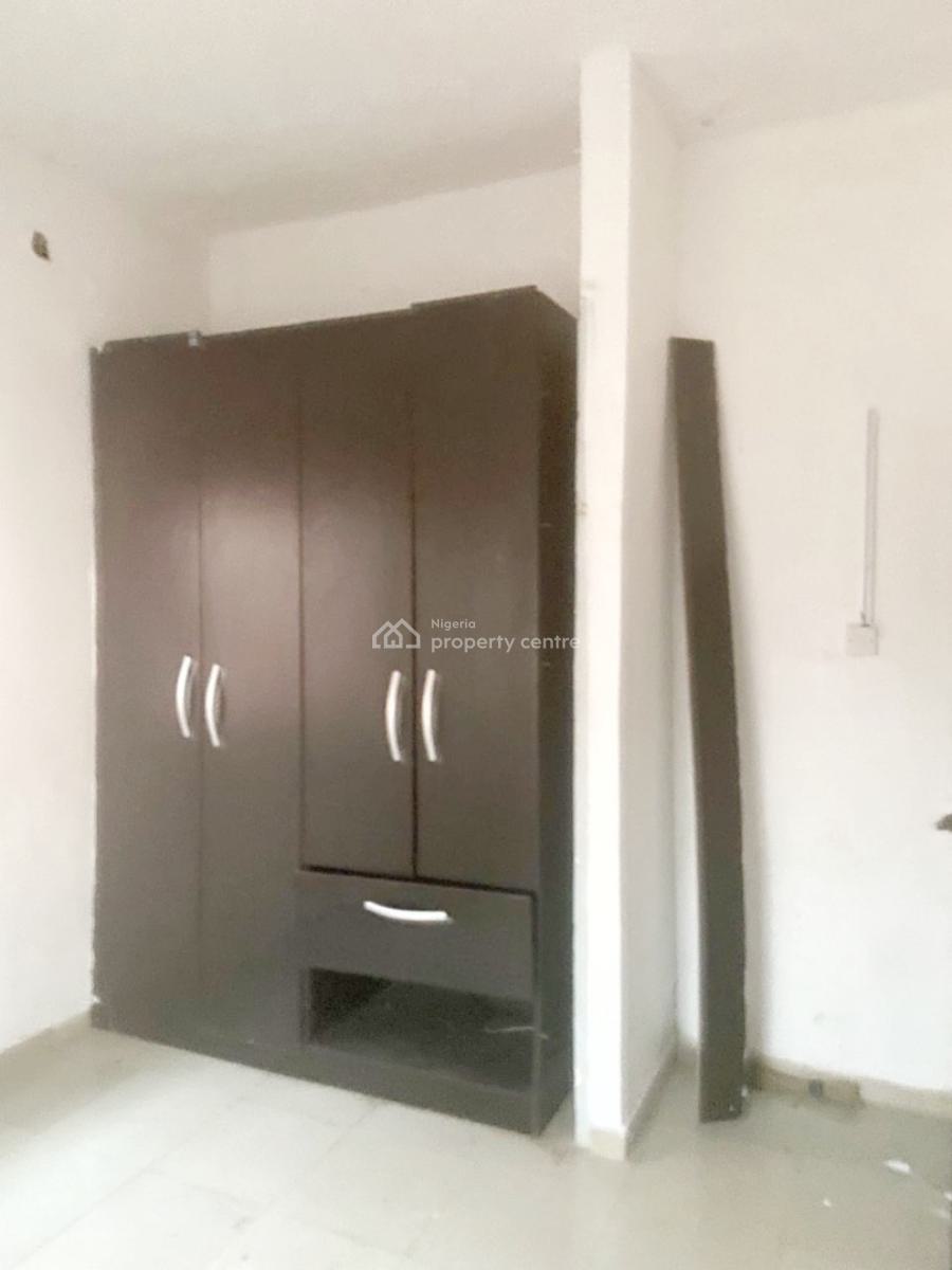 Luxury 3 Bedroom Flat, Olowora, Omole Phase 2, Ikeja, Lagos, Flat / Apartment for Rent