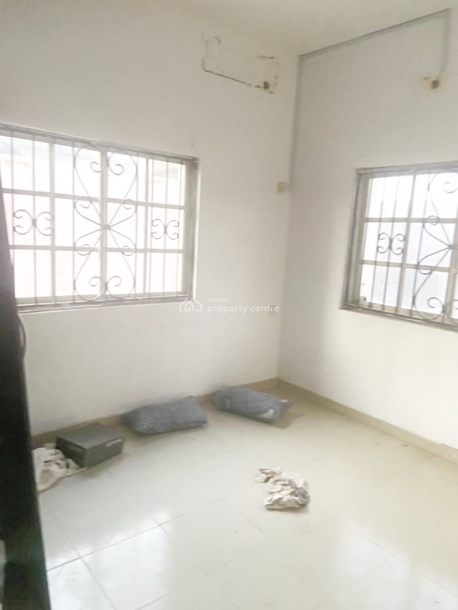 Luxury 3 Bedroom Flat, Olowora, Omole Phase 2, Ikeja, Lagos, Flat / Apartment for Rent