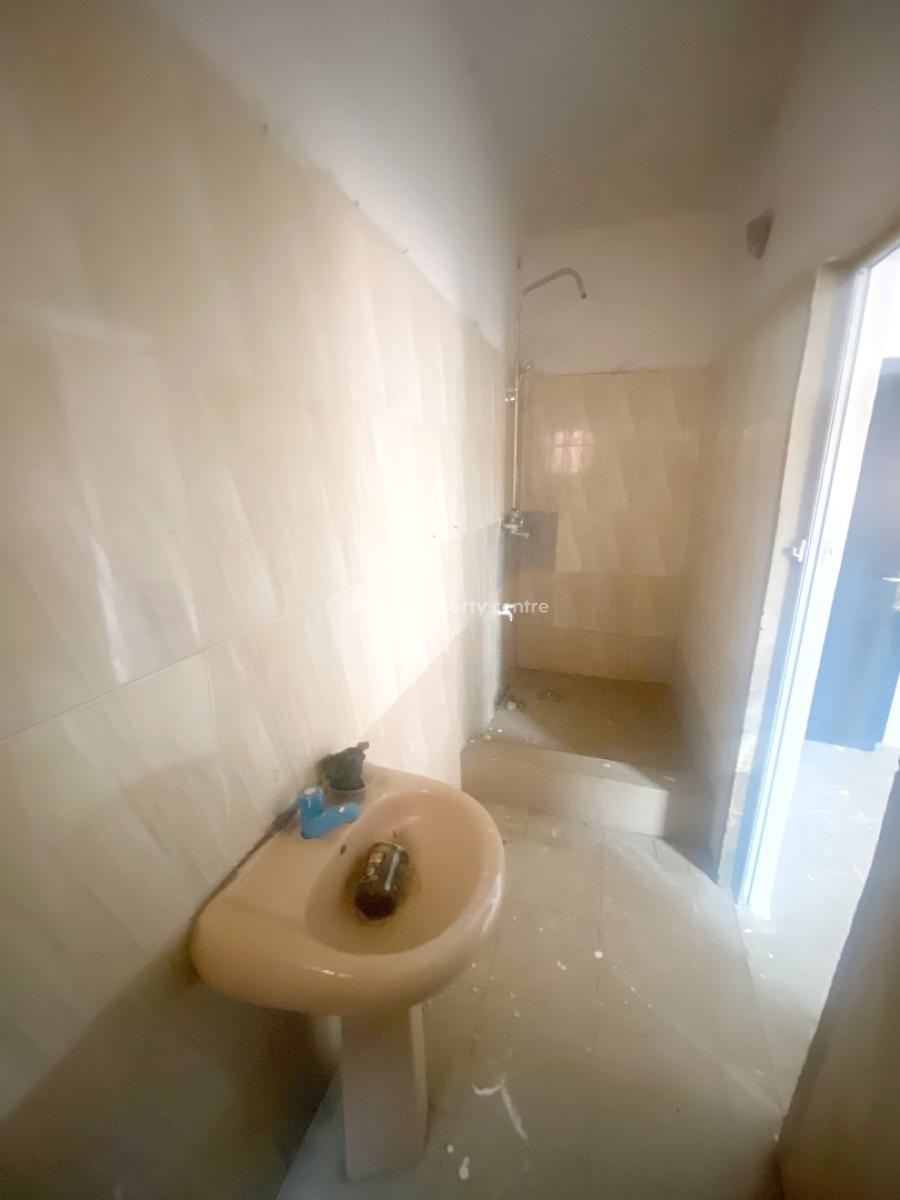 Luxury 3 Bedroom Flat, Olowora, Omole Phase 2, Ikeja, Lagos, Flat / Apartment for Rent