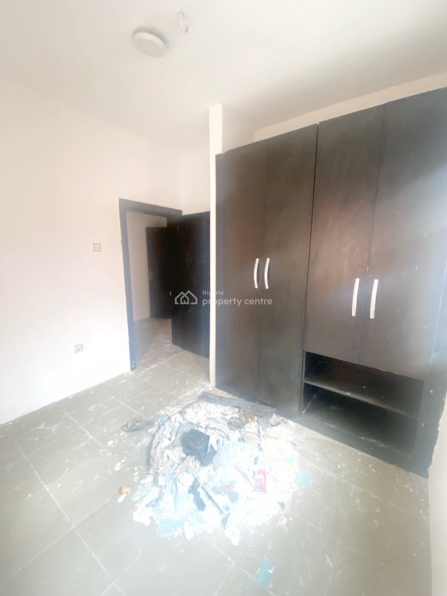 Luxury 3 Bedroom Flat, Olowora, Omole Phase 2, Ikeja, Lagos, Flat / Apartment for Rent