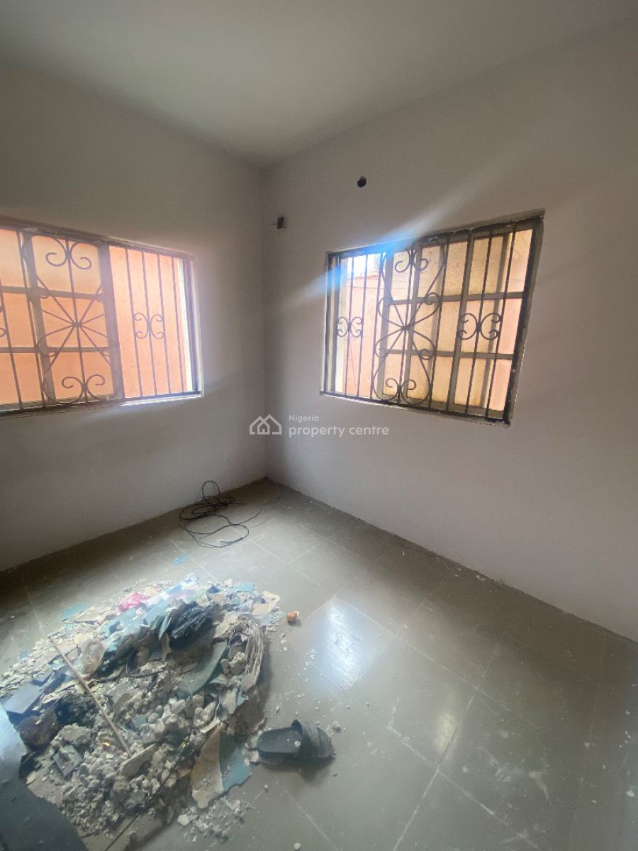 Luxury 3 Bedroom Flat, Olowora, Omole Phase 2, Ikeja, Lagos, Flat / Apartment for Rent