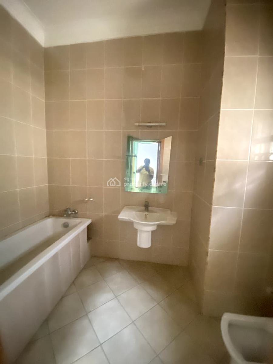 Lovely 4 Bedroom Fully Detached Duplex with Two Bq  in a Secure Estate, Lekki Phase 1, Lekki, Lagos, Detached Duplex for Rent
