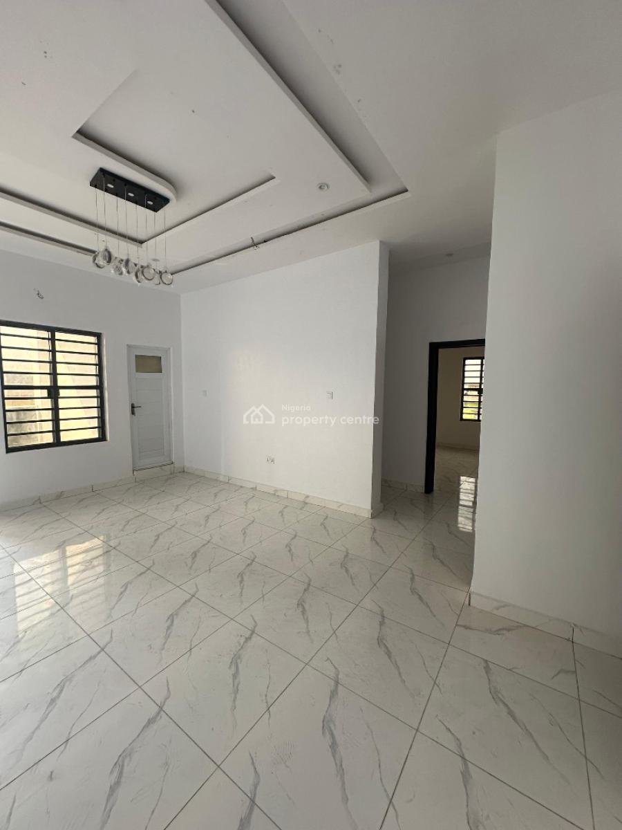 Lovely Built 3 Bedroom Apartment in a Serene Environment, Surulere, Lagos, Block of Flats for Sale