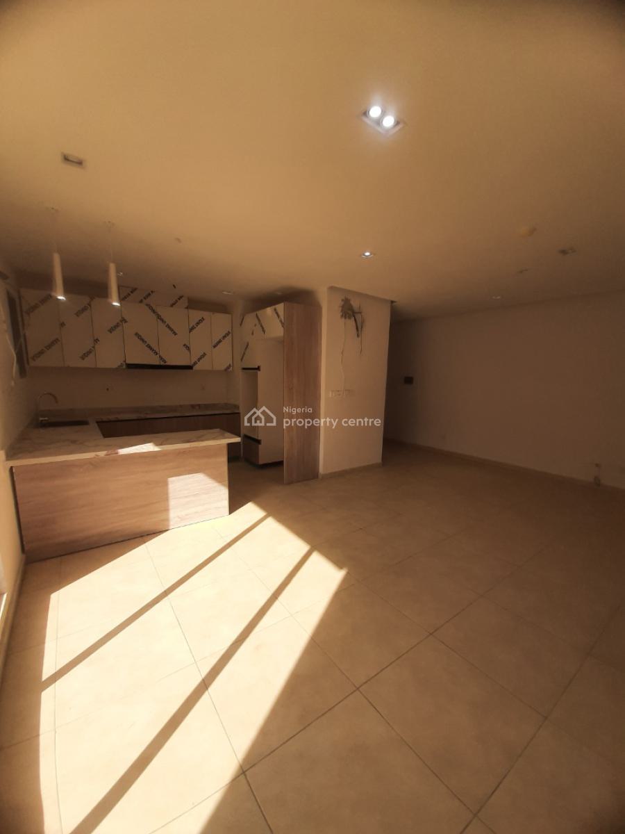 2 Bedroom Flat, Before Chevron Drive 2nd Toll Gate Axis, Ologolo, Lekki, Lagos, Flat / Apartment for Rent