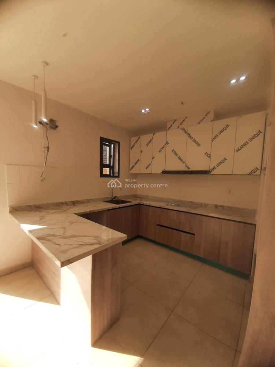 2 Bedroom Flat, Before Chevron Drive 2nd Toll Gate Axis, Ologolo, Lekki, Lagos, Flat / Apartment for Rent